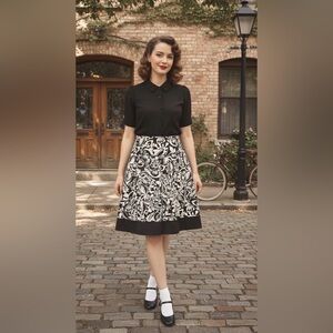 REITMANS vintage Floral Black and White Women's Skirt size 11